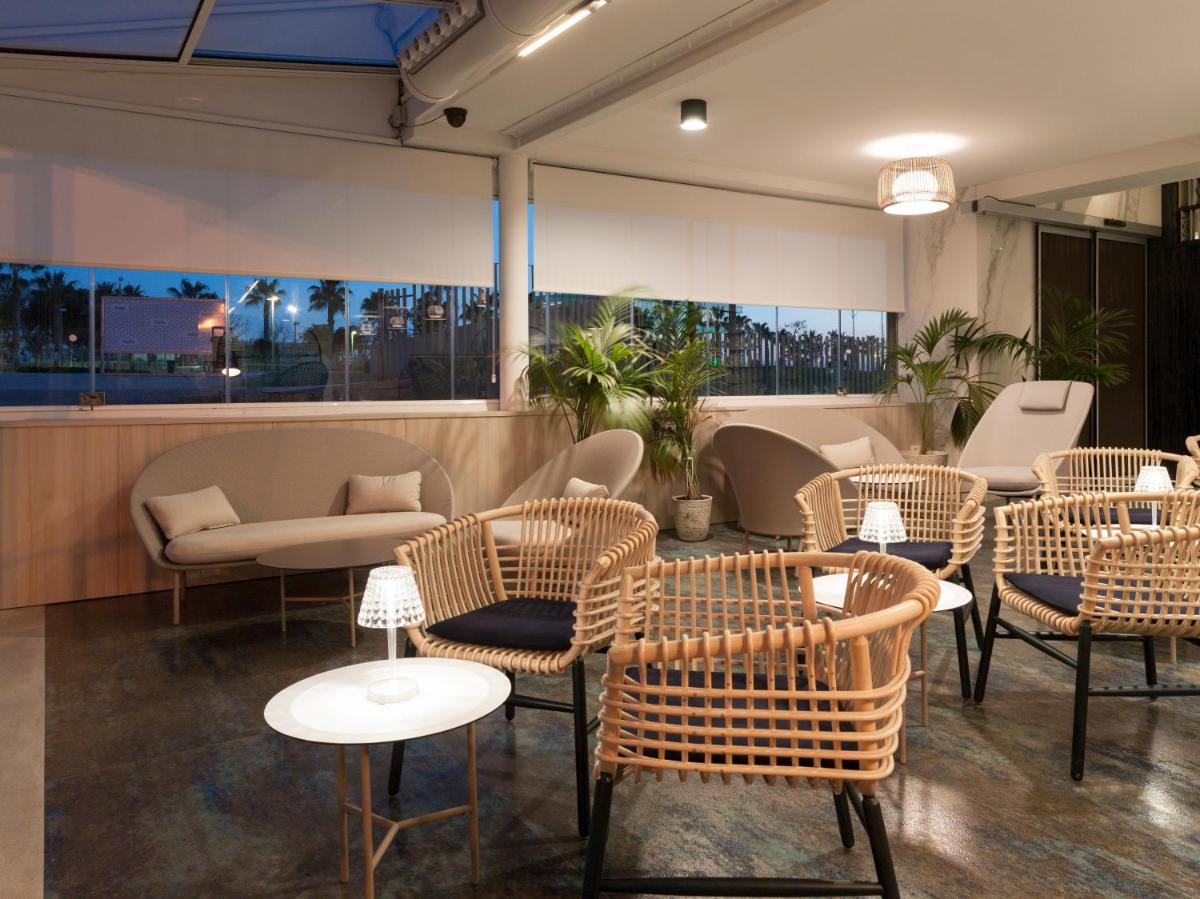 Zona de estar de Hotel Neptuno Playa & Spa