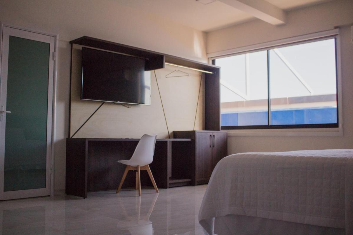 Hotel Flore - Housity