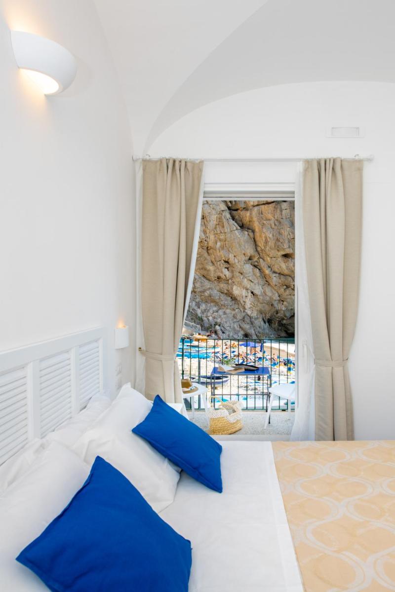 Hotel Alfonso A Mare - Housity