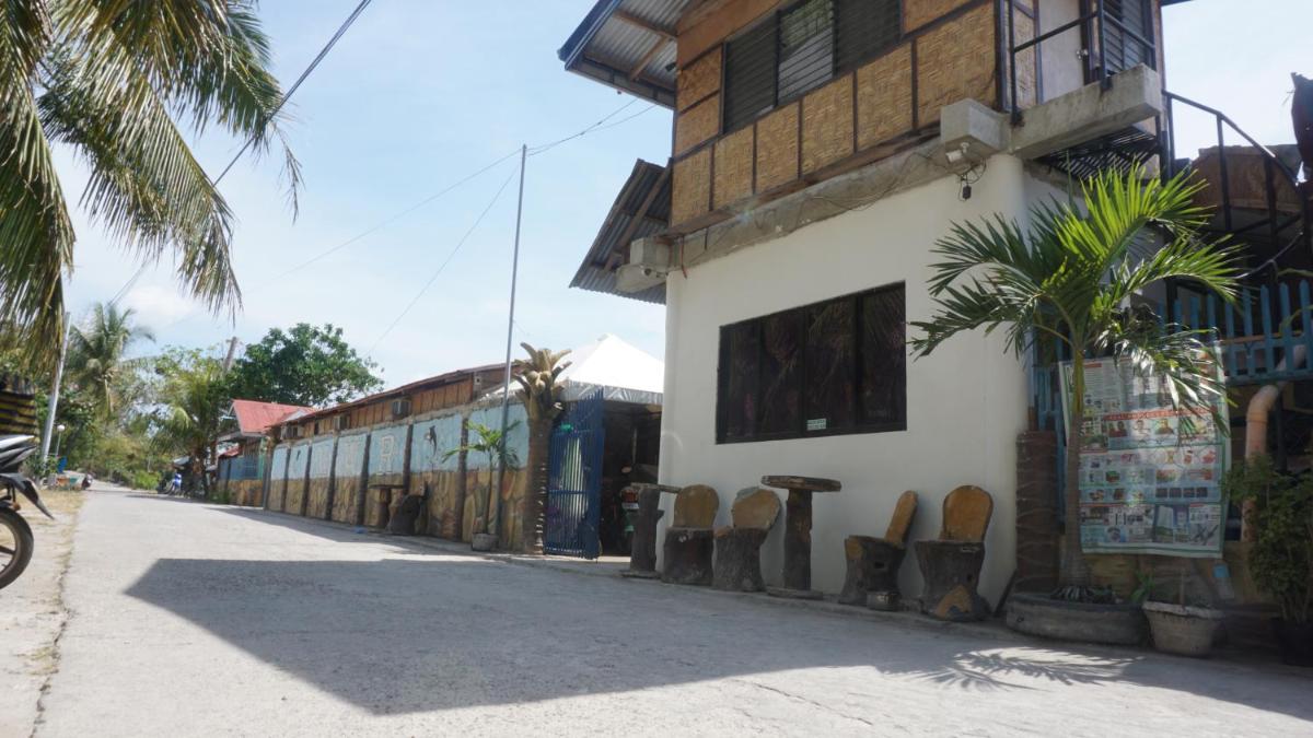 MWR Pension House by Cocotel - Housity