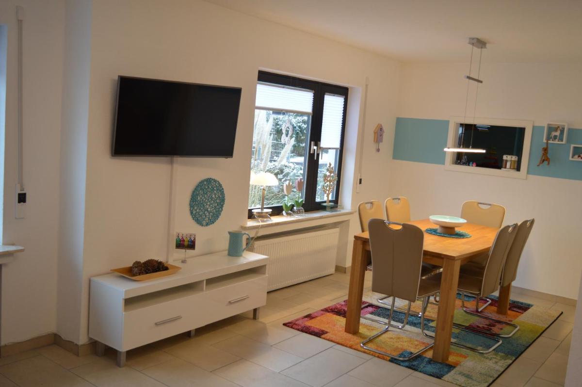 RausZeit No 1 - Housity