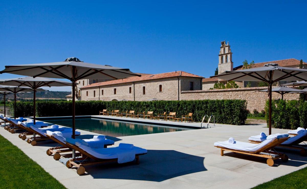 Piscina en o cerca de Abadia Retuerta LeDomaine