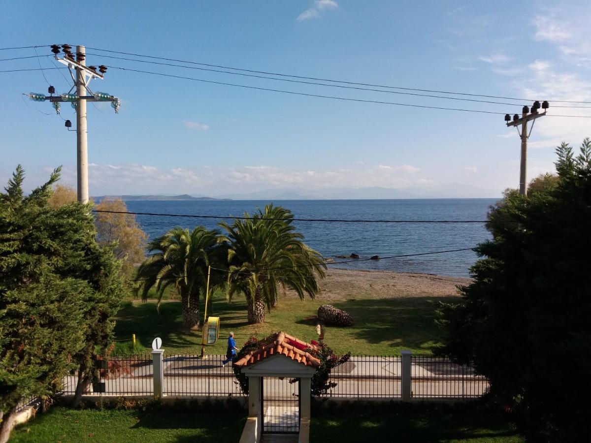 Beach House Villa - Housity