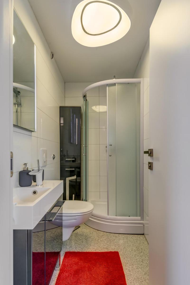 Modern and Cozy little House Mia - Housity