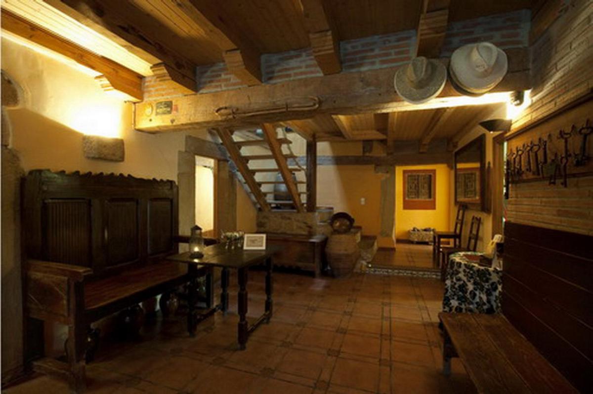 Posada Real La Vieja Chimenea-Spa - Housity