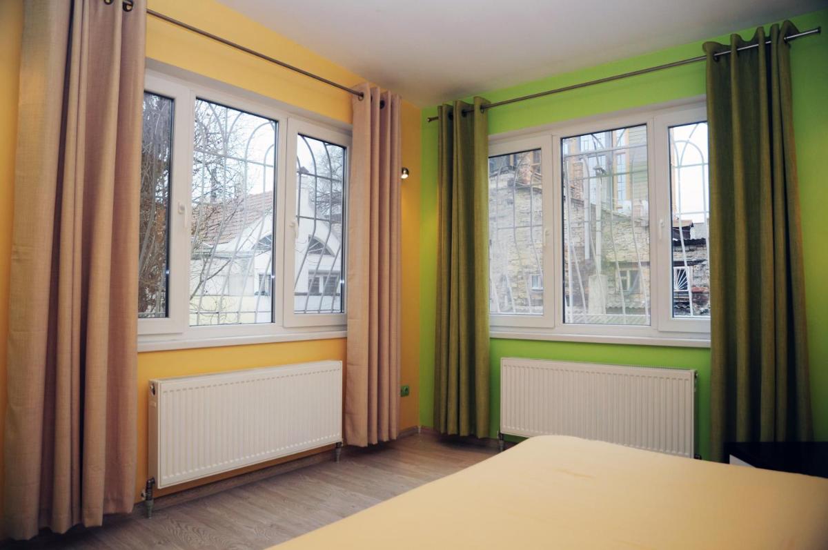 Homestay on Kanatna Street 57 - Housity