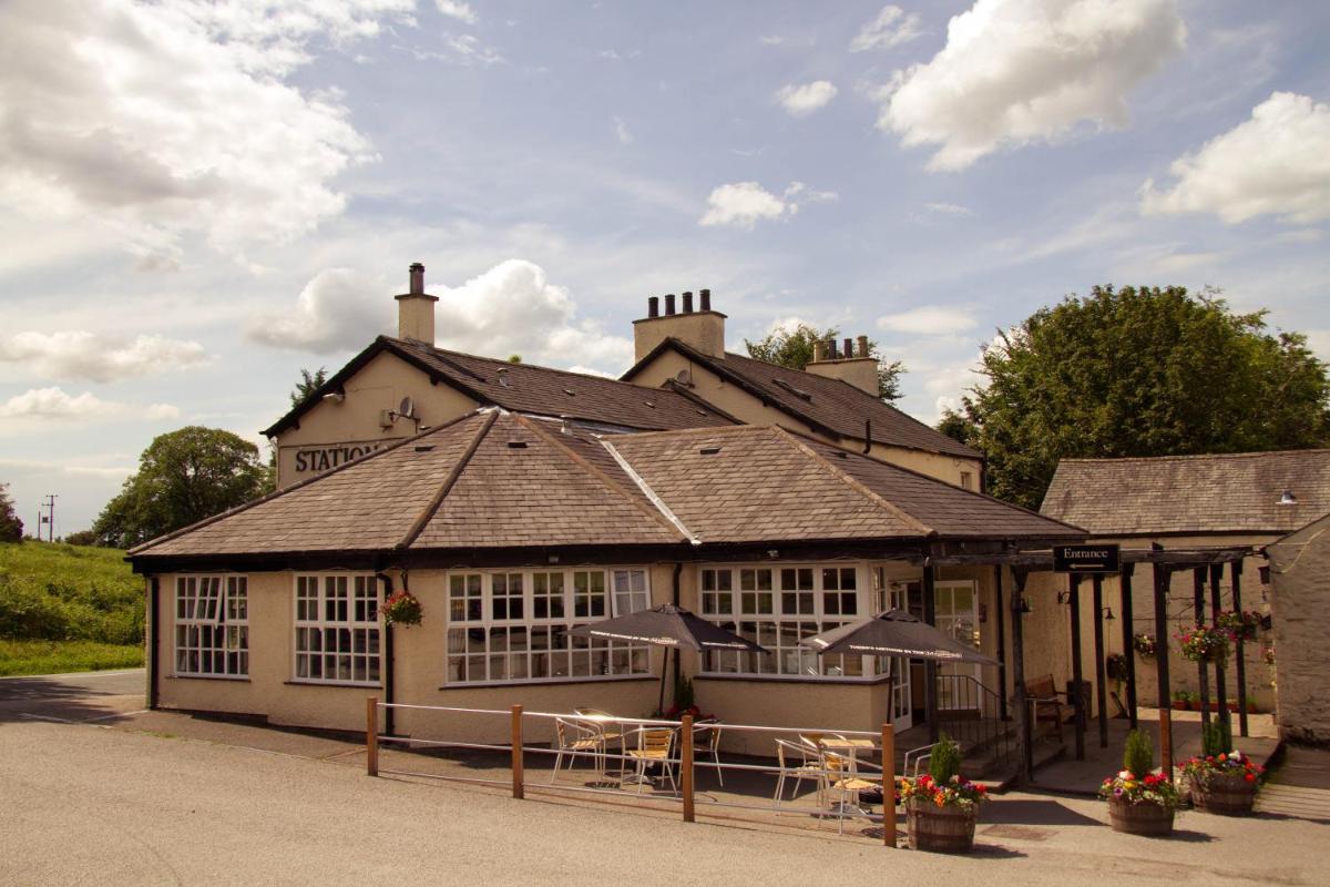 Station Inn B&B - Housity