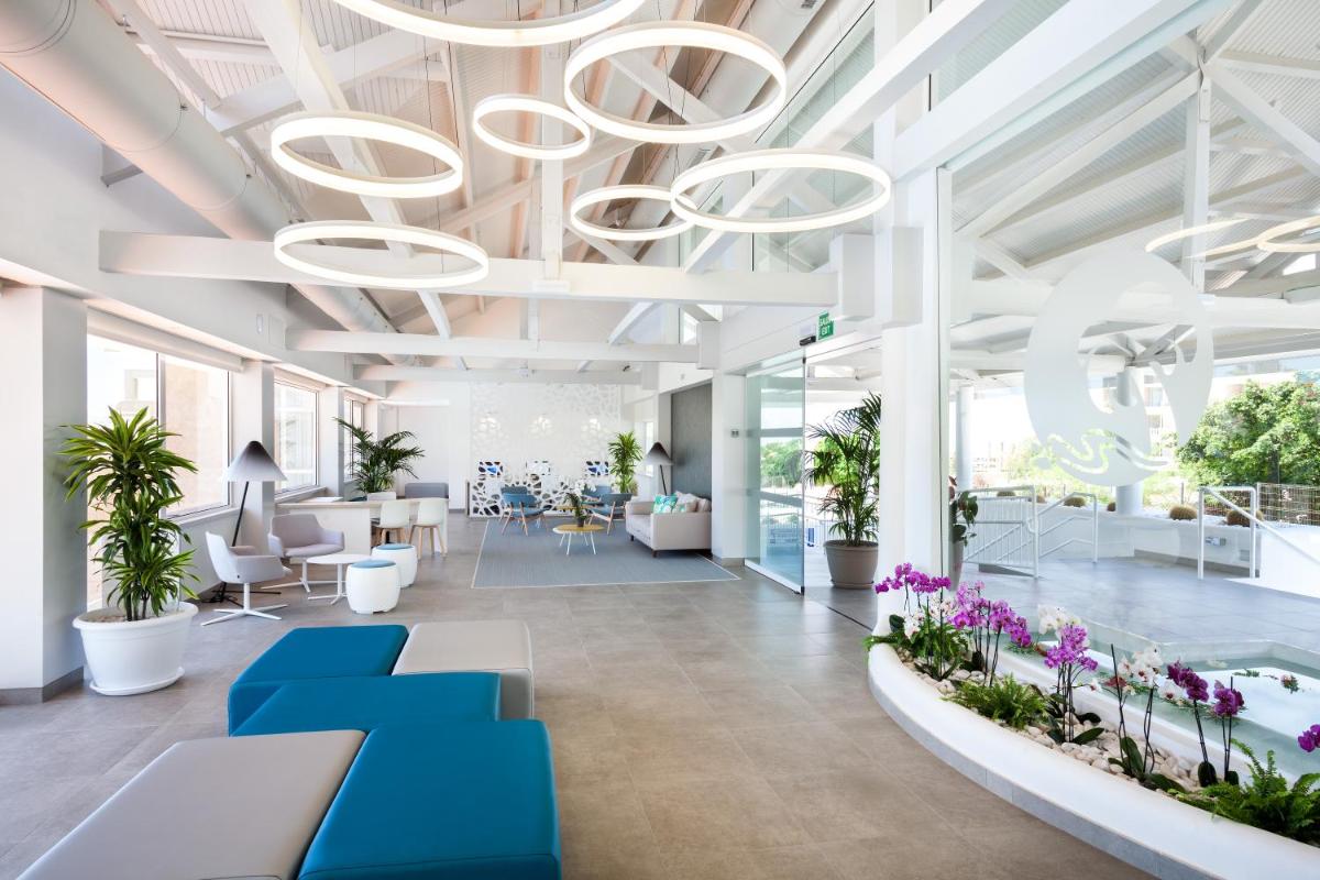 Imagen de la galería de Hotel Tropical Park, en Callao Salvaje