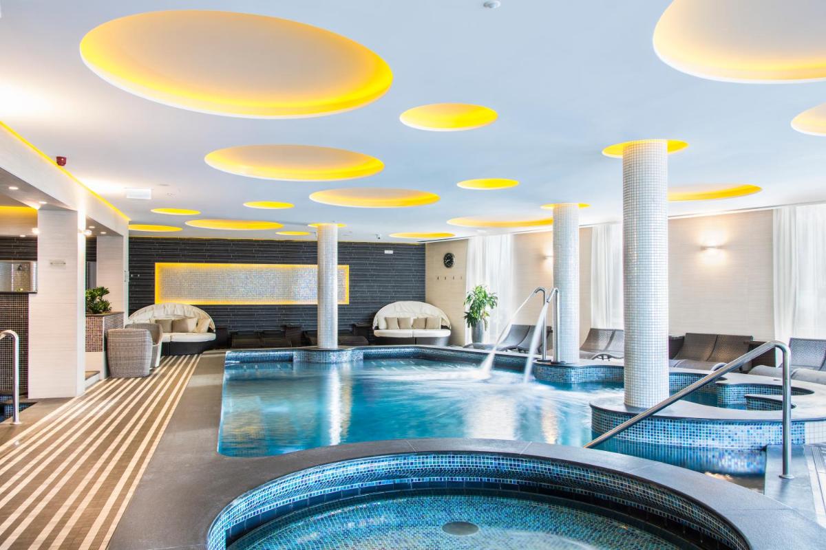 Suitetrails - Aura Hotel Adults Only