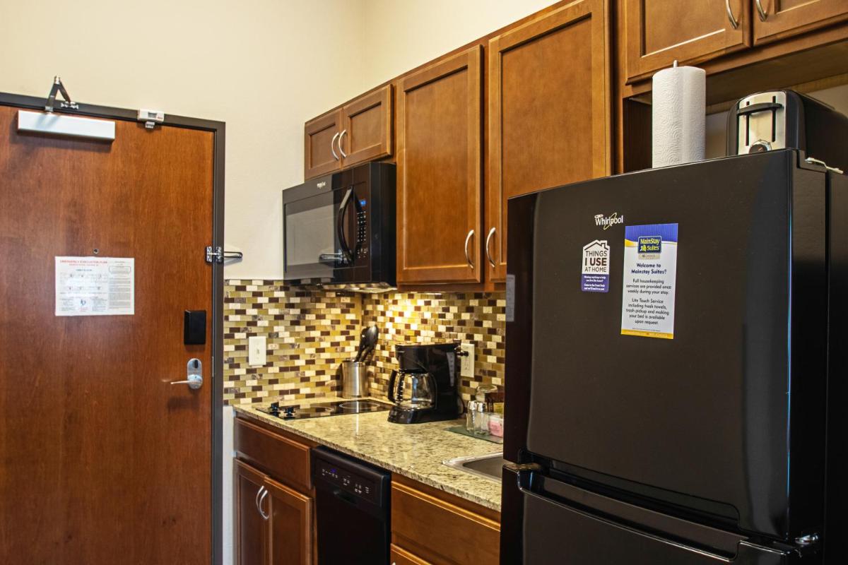 Suitetrails - MainStay Suites Madison - Monona
