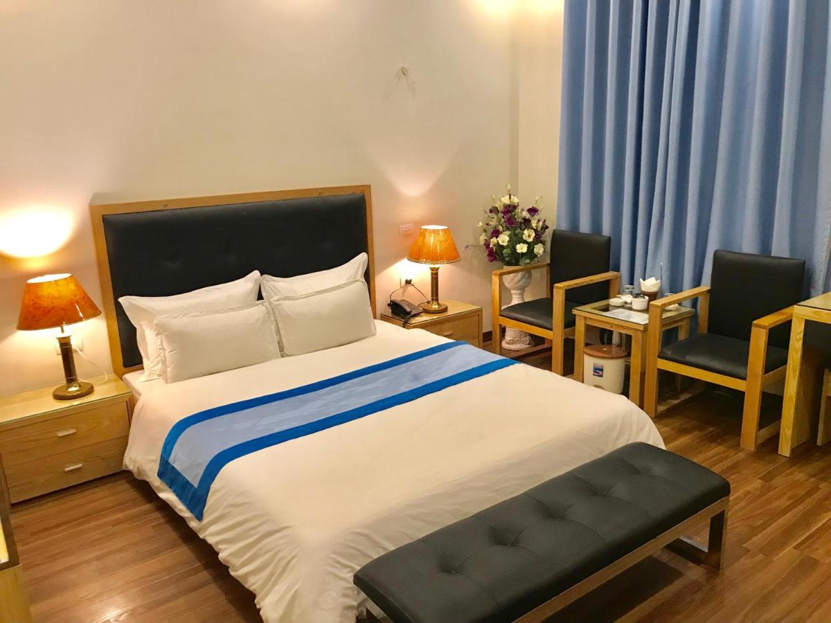Hotel Royal - Housity