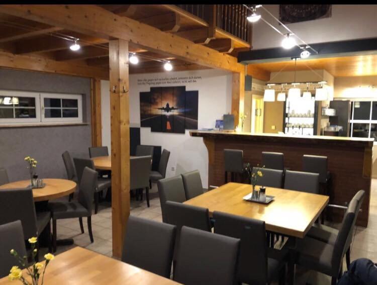 Pension Flying Ranch - Housity