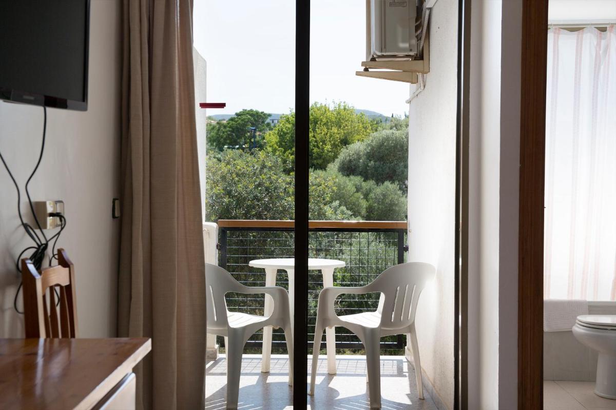 Hotel Herasu - Housity