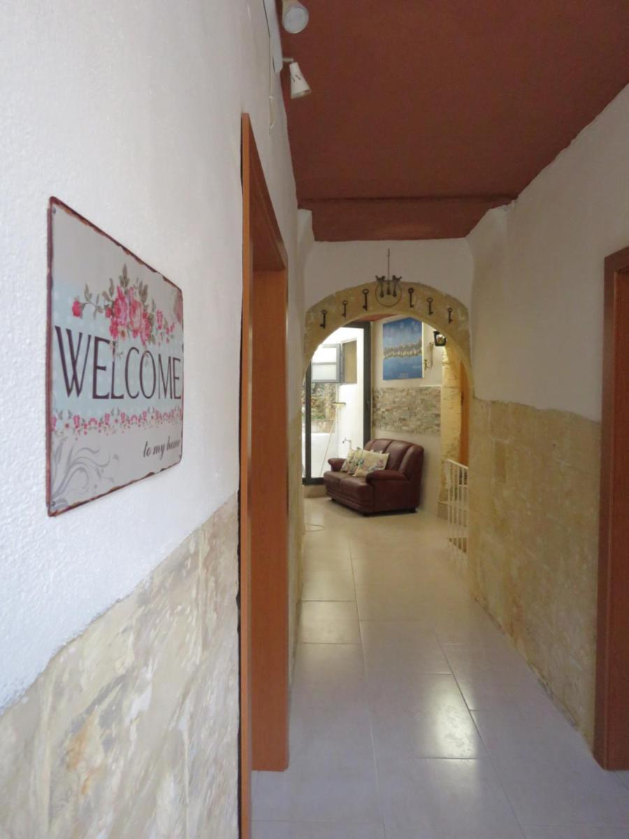 Amelia's House of Character - Housity