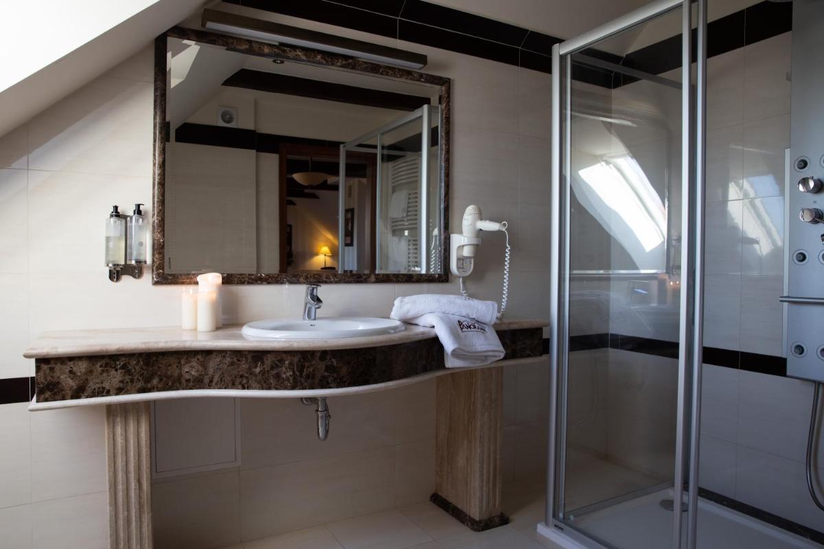 Hotel Panorama - Housity