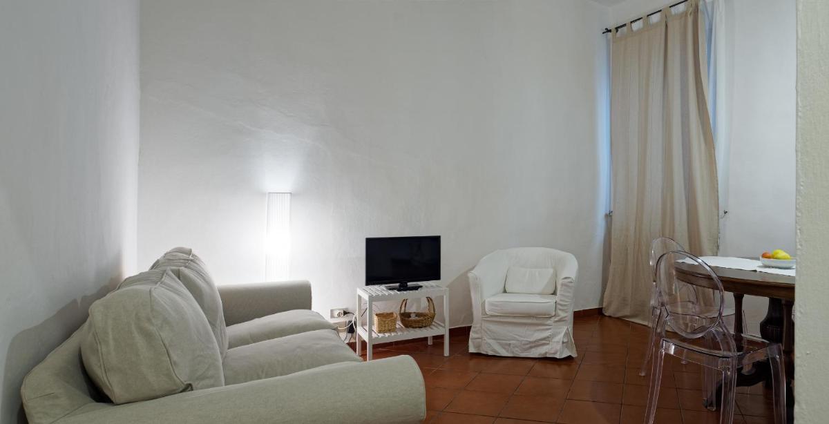 Mosca Cieca - Housity
