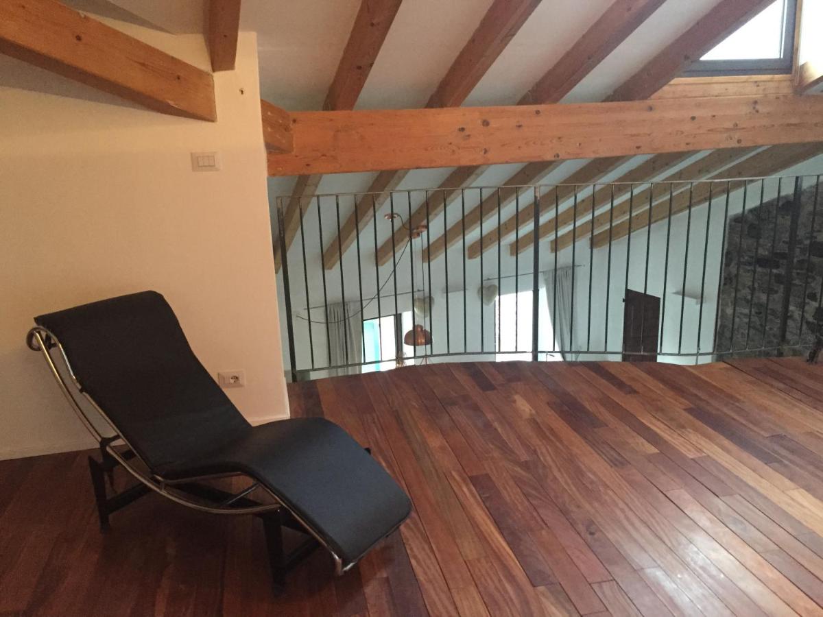 Samgiuvino - Housity
