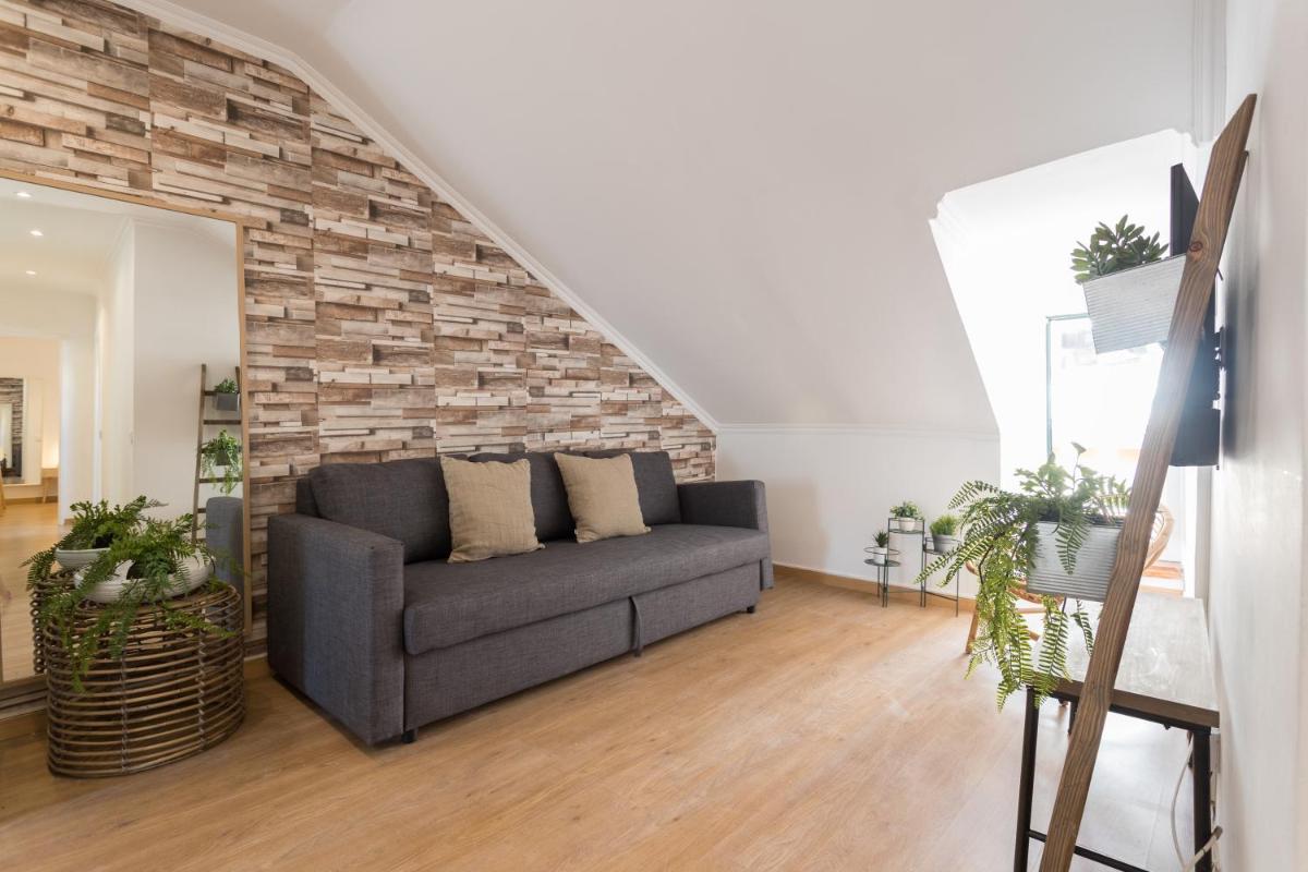 Rato Cozy 3BR w/balcony - by LU Holidays - Housity