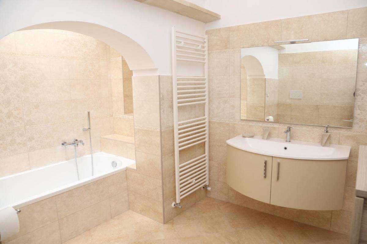 L'ANTICA PIETRA Casa Vacanza Salento - Housity