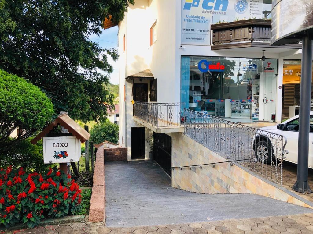 Alpen Hospedagem - Housity