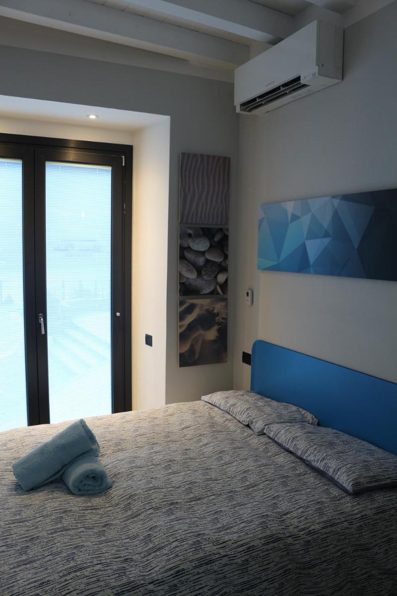 Larian Chalet - Housity