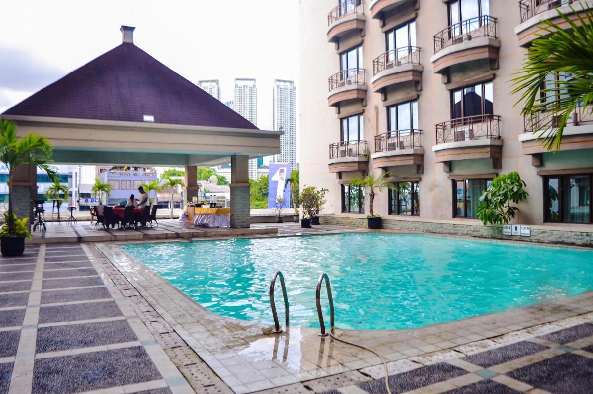 Mega Anggrek Hotel Jakarta Slipi - Housity