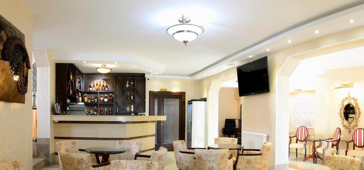 Pensiunea Junior - Housity