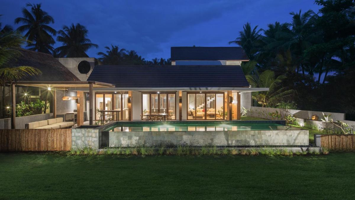 The Beach House - Housity