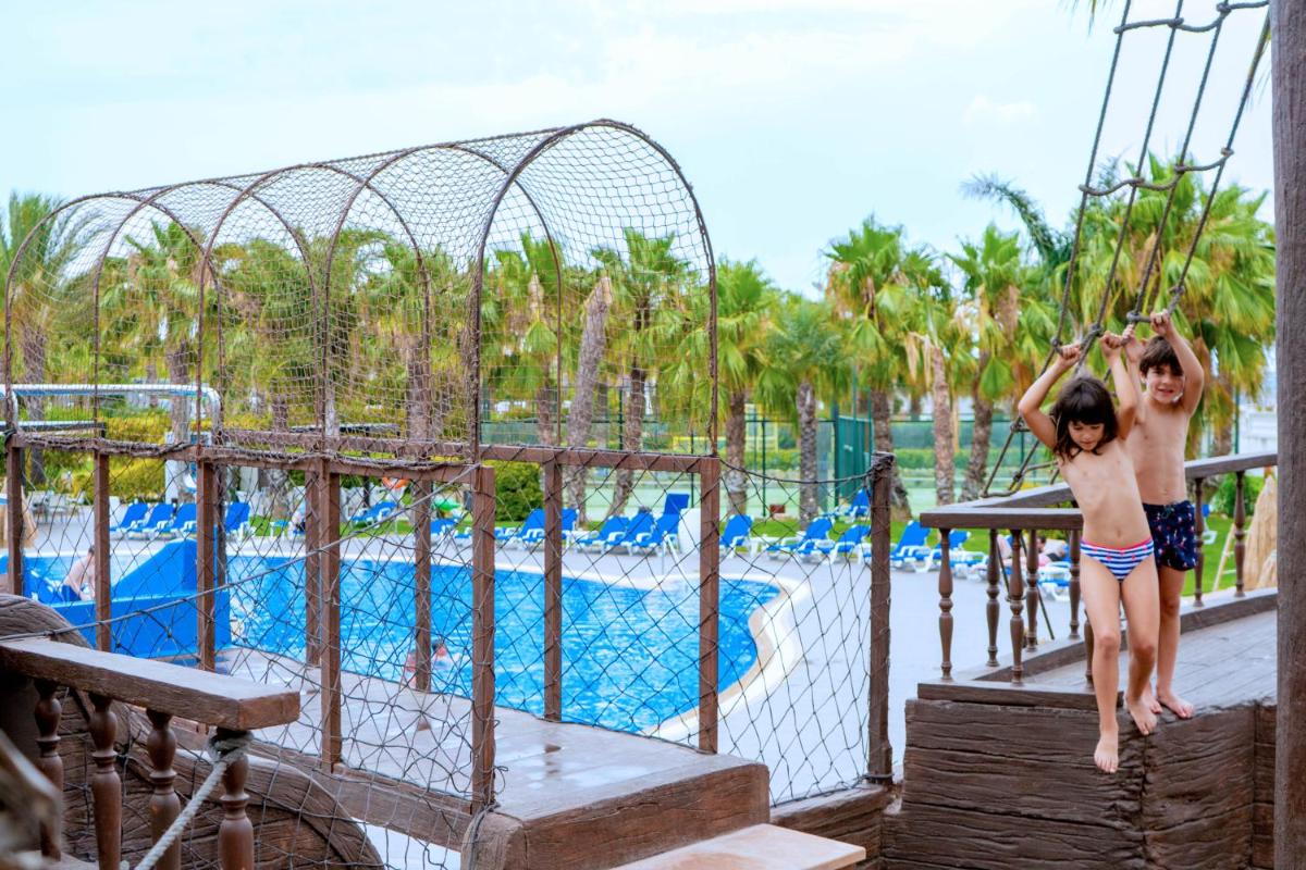 Piscina en o cerca de Gran Palas Hotel - Spa incluido
