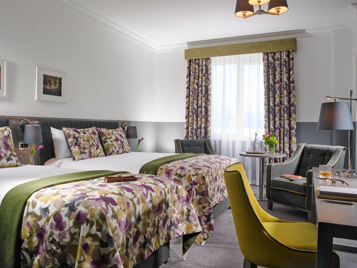 Suitetrails - Carrigaline Court Hotel & Leisure Centre