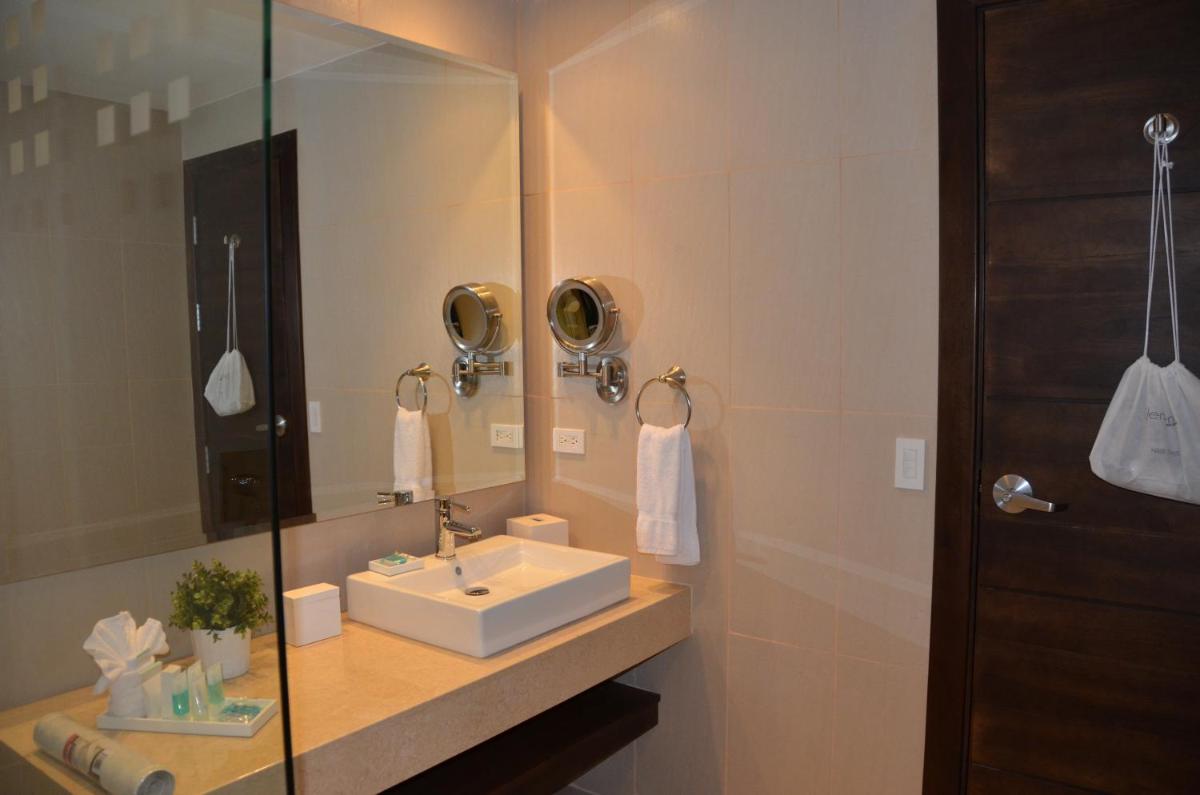 Elements Hotel Boutique - Housity