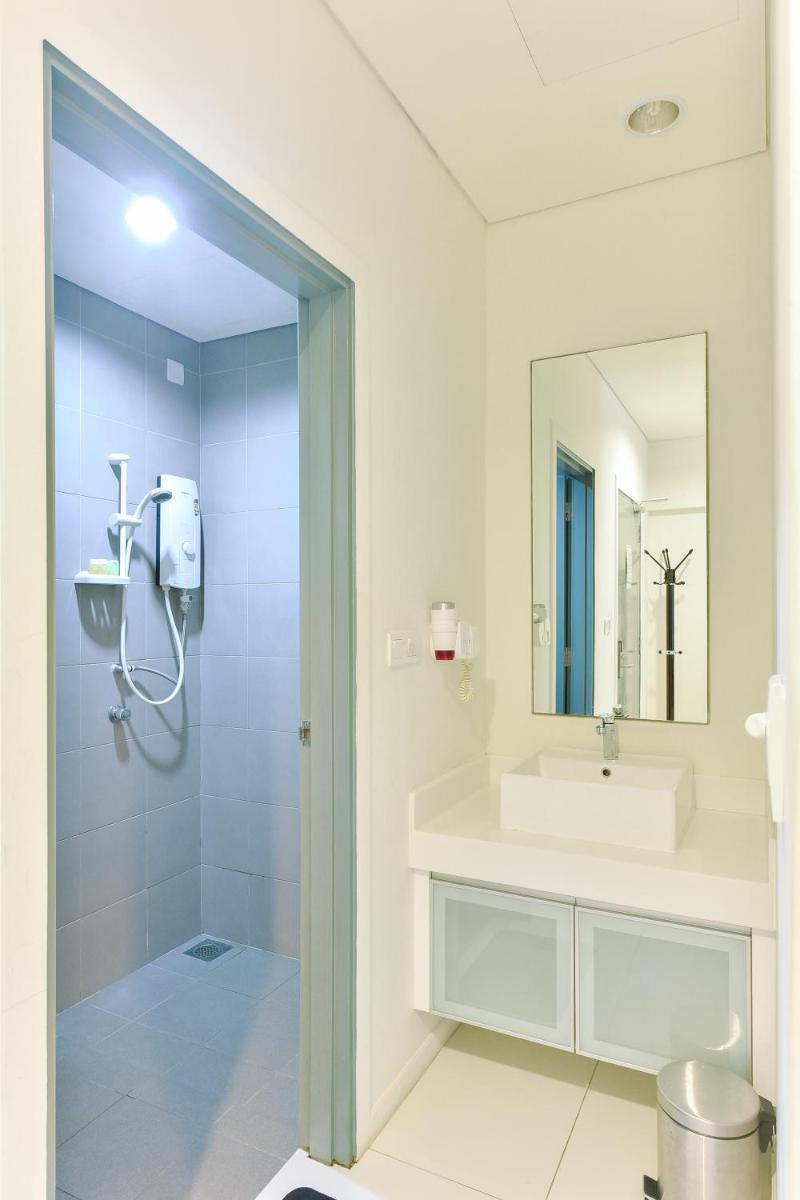 Summer Suite Express by Subhome - Housity