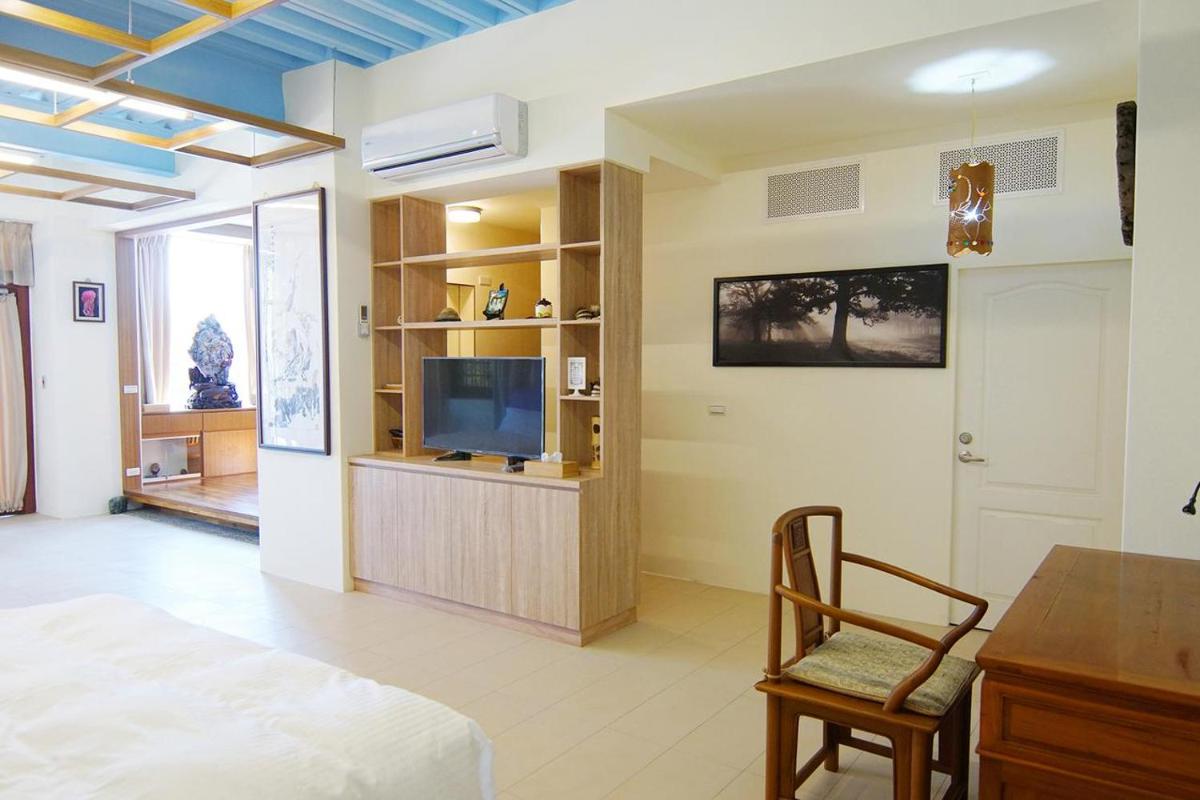 Live Here B&B - Housity