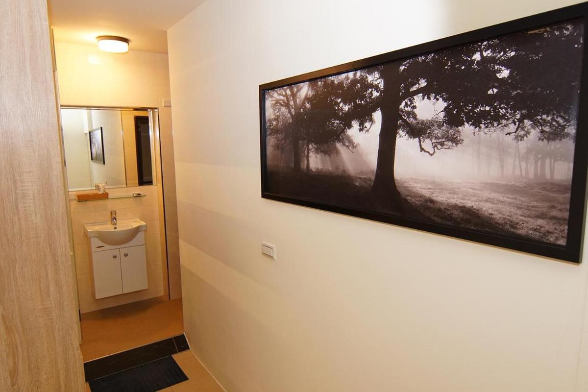 Live Here B&B - Housity