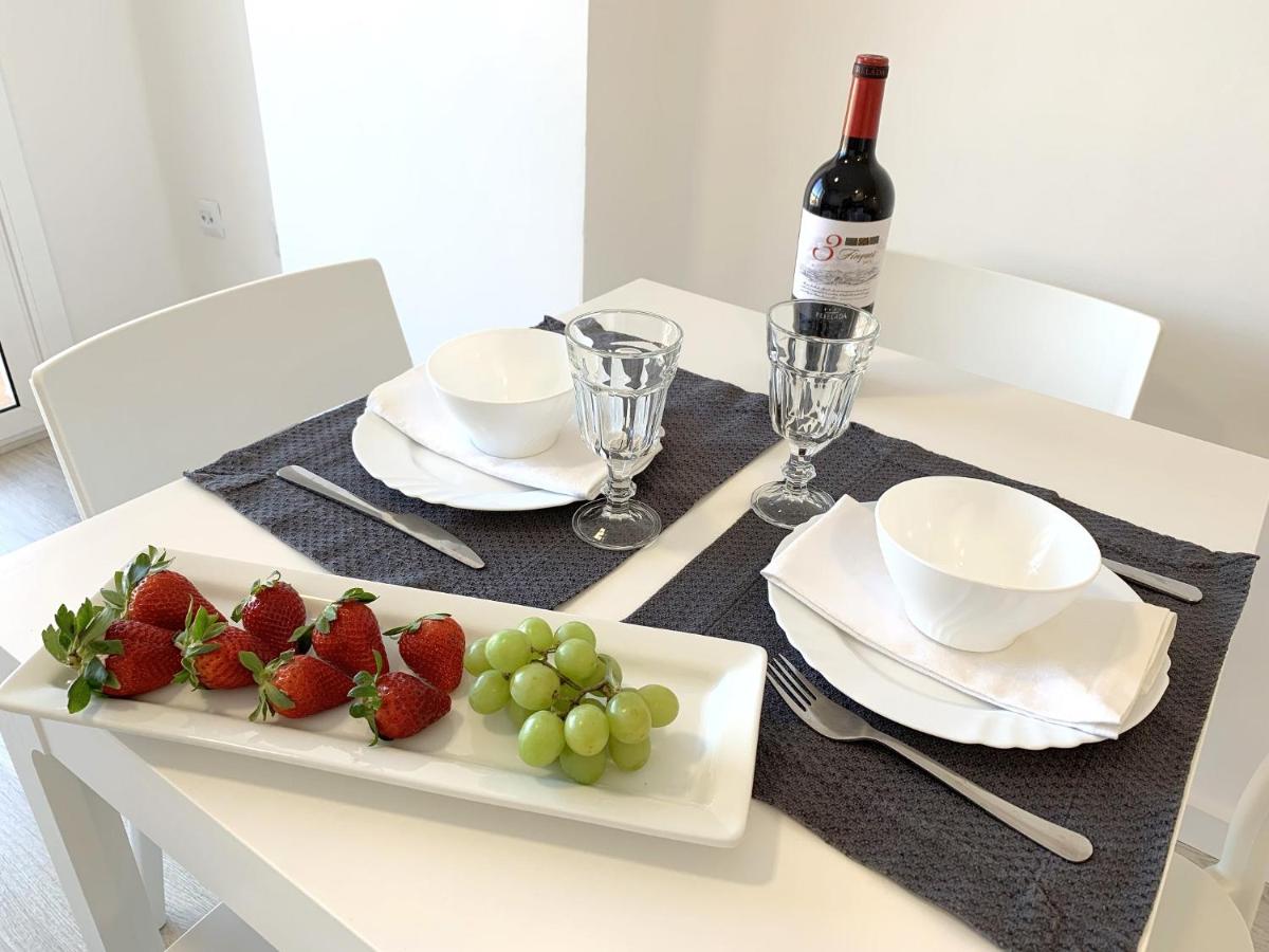Apartamento 1ª Linea de Mar -WIFI- Aire Acondicionado - Housity