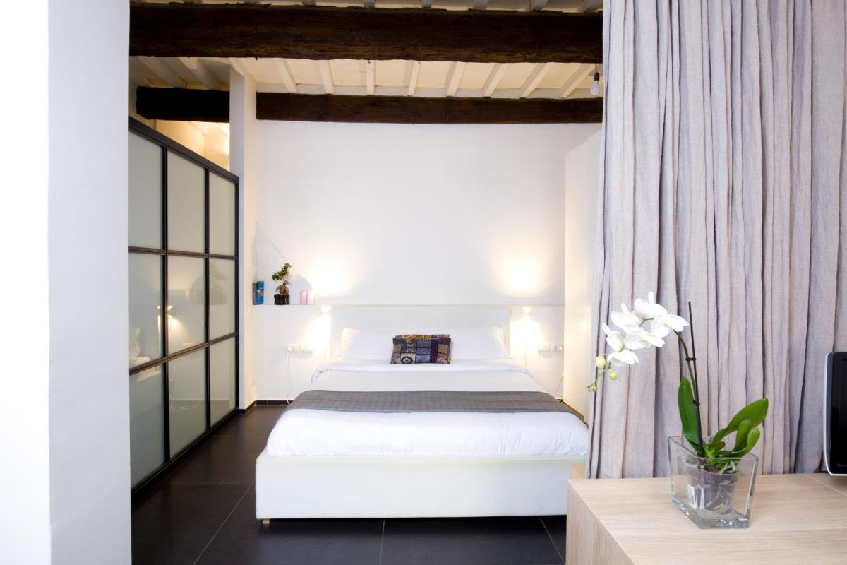 Suitetrails - LOFT Silent Terrace 8 Minutes Duomo