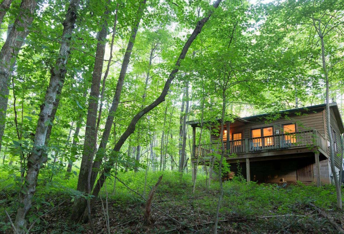 Inn & Spa at Cedar Falls - Housity