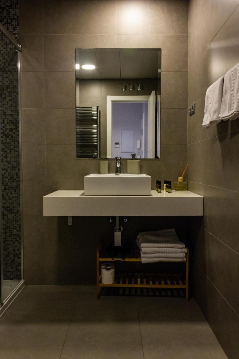 Arenal Suites Puerta del Sol - Housity