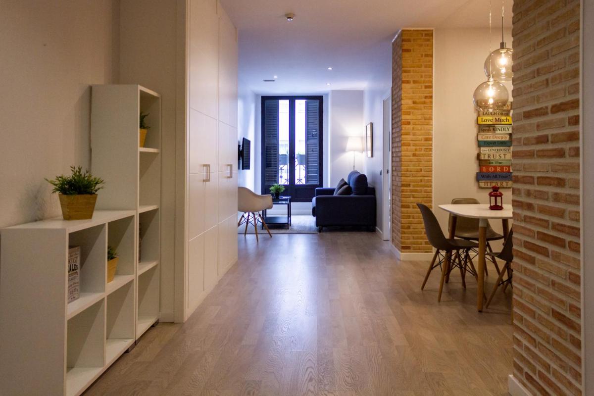 Arenal Suites Puerta del Sol - Housity