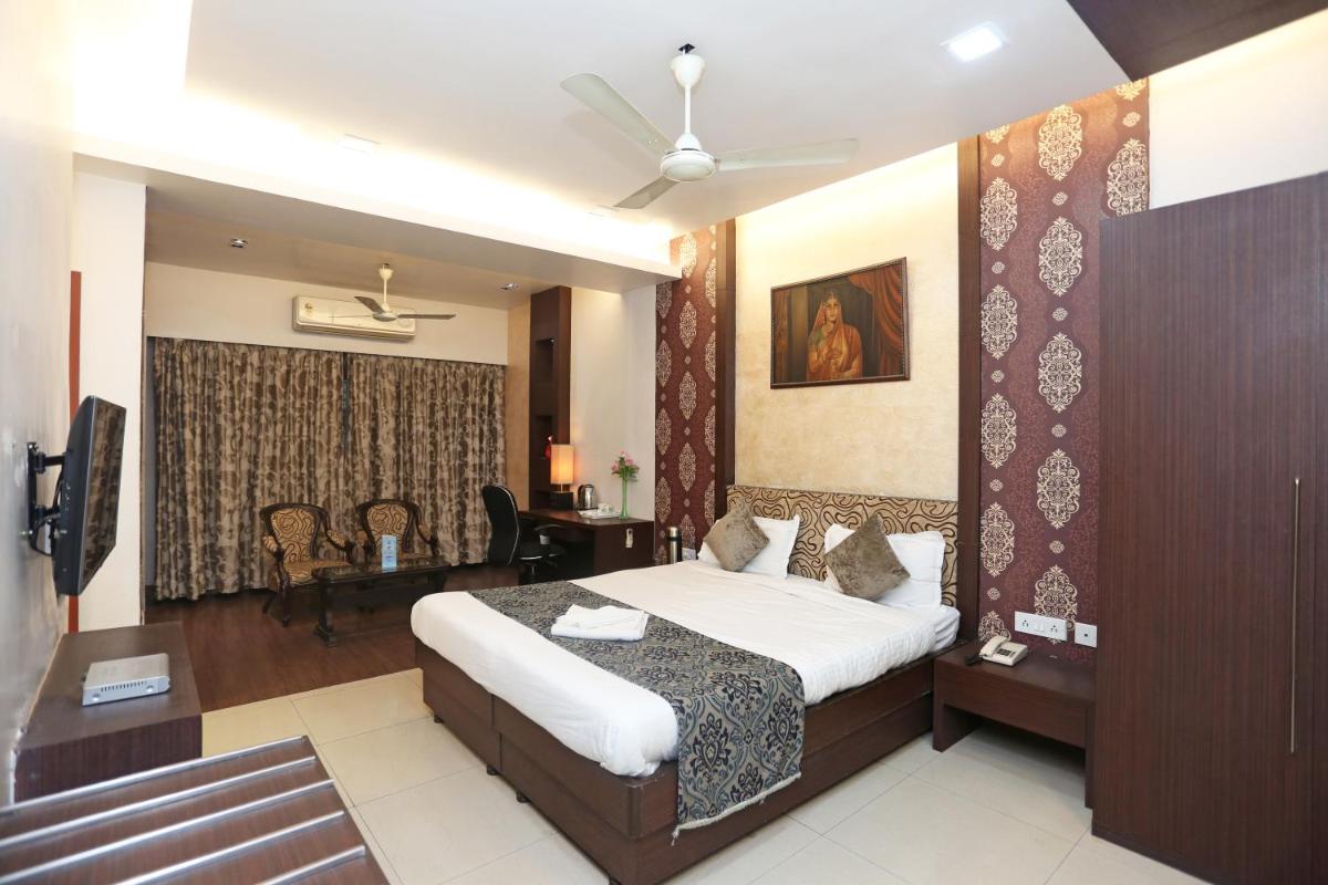 Hotel Rushabh Home - Housity