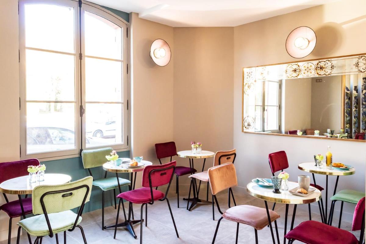Hotel des Iris - Housity