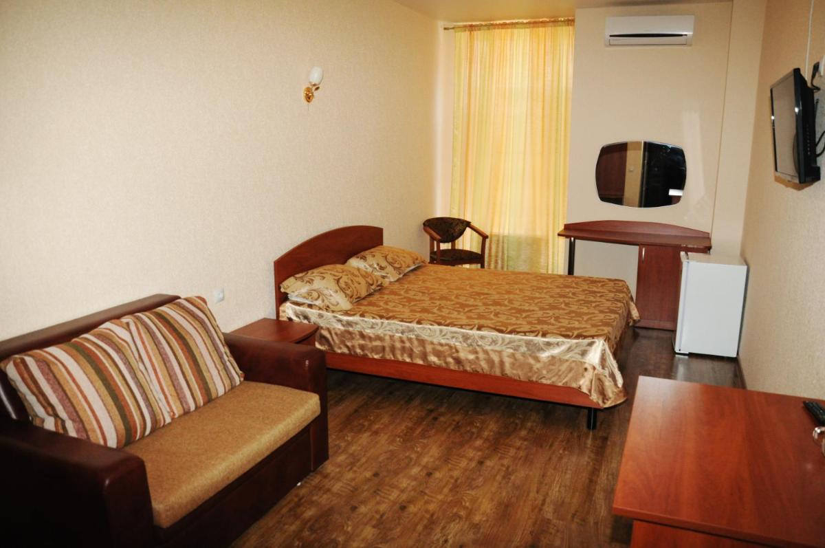 Leona Hotel - Housity