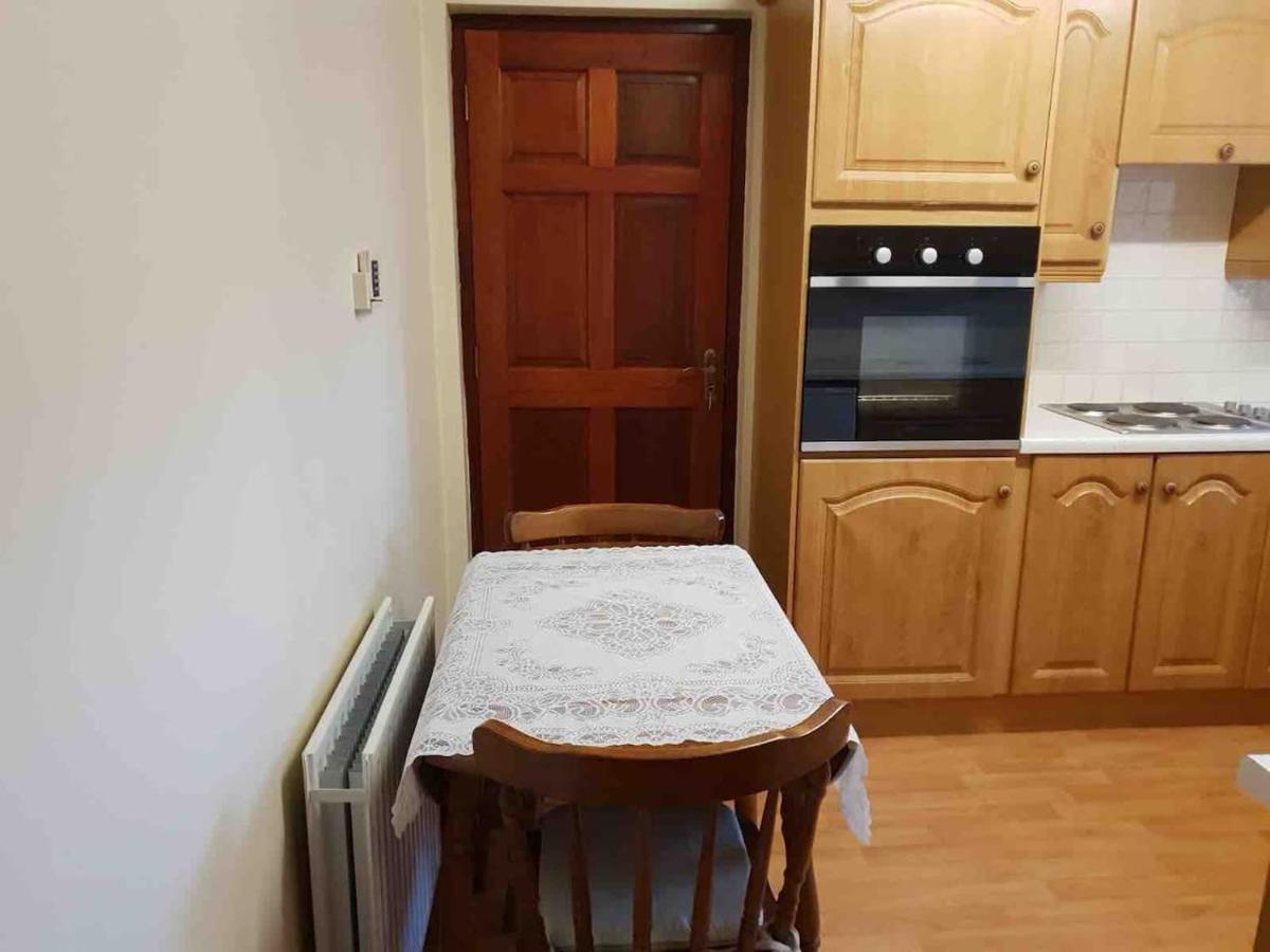 67 TEMPLEGROVE - Housity