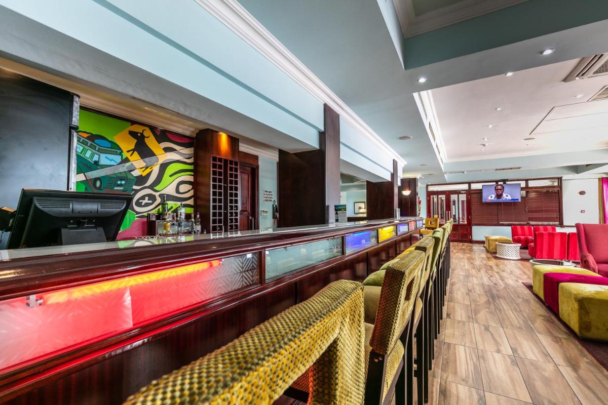 Suitetrails - Cresta President Hotel