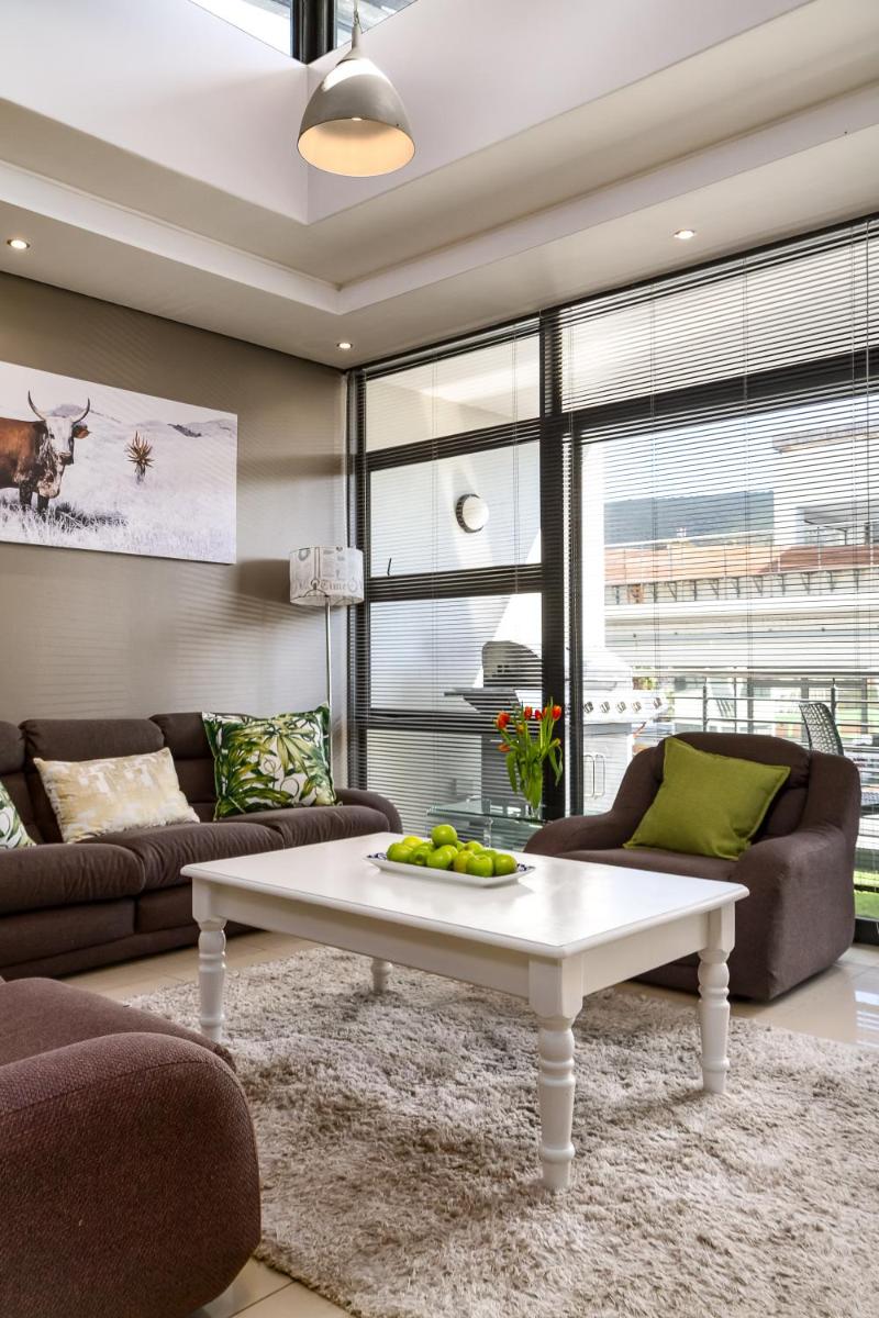 Flatrock Apartments - Housity