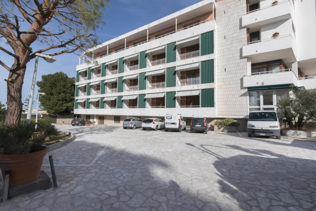 Hotel La Baia - Housity
