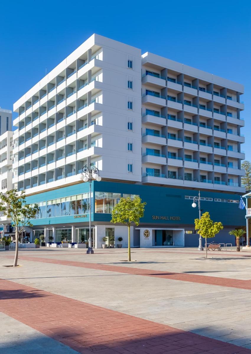 Sun Hall Hotel - Housity