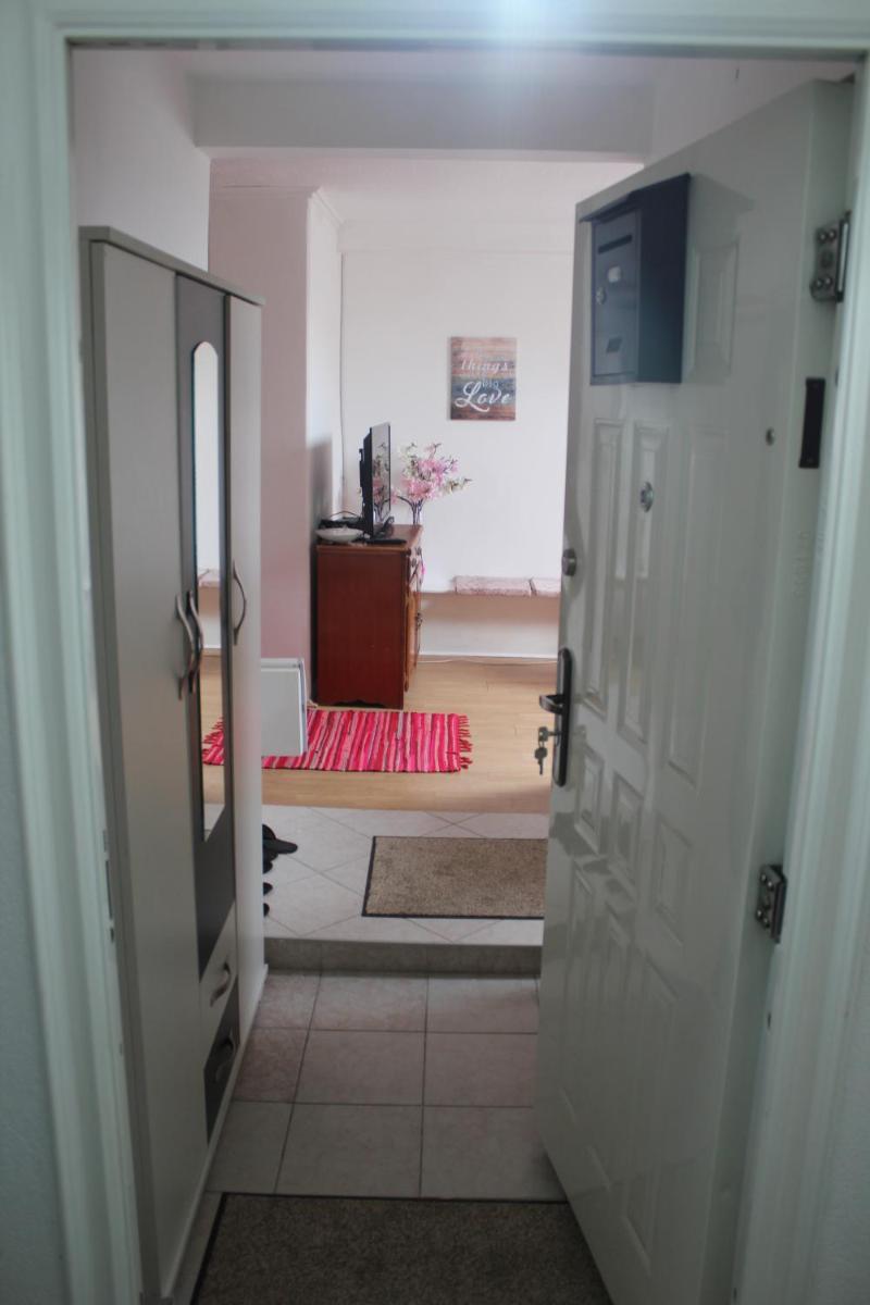 Cozy Apartment in heart of Sarajevo - Housity
