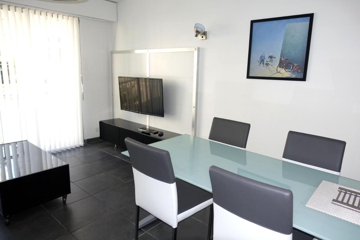 Le Palais - Appartement au centre ville avec parking privé - Housity