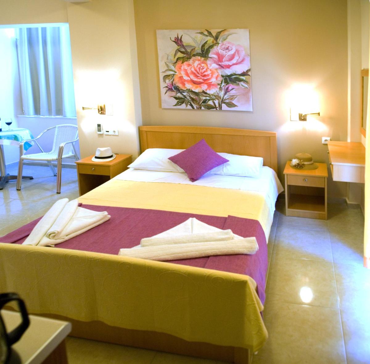 Margarita Studios - Housity